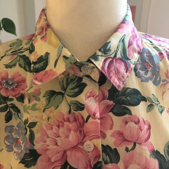 Vintage floral button down top - Picture 4 of 8